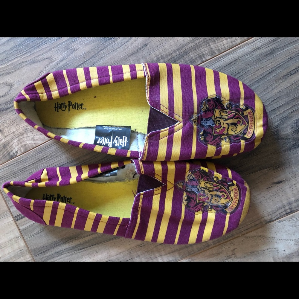 harry potter gryffindor striped shoes